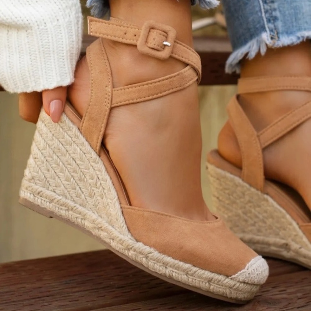 Tan Closed Toe Espadrille